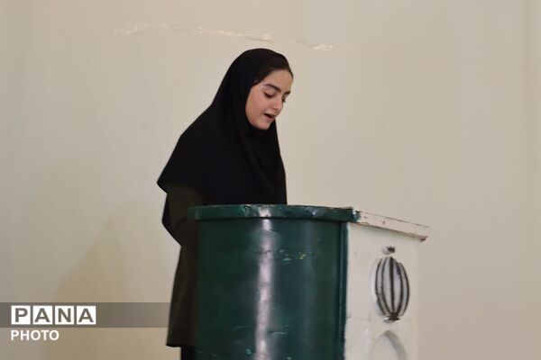 آغاز فصل‌تازه‌ی «خبرنگاریِ دانش‌آموزی» در لردگان با افتتاح  دفتر خبرگزاری پانا