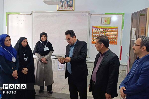 نمایش توانمندی دانش‌آموزان در جشنواره نوجوان خوارزمی/2