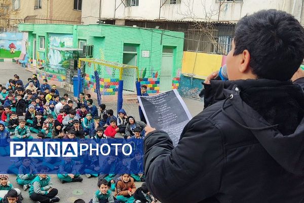 حضور پر شور دانش آموزان ناحیه دو شهرری در جشن نیمه شعبان و ایرانمون