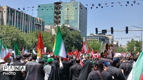 طوفان حضور در قلب پایتخت ایران