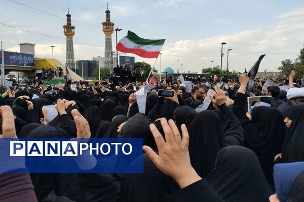 وداع تاریخی مشهدی‌ها با خادم‌الرضا؛ شهید جمهور