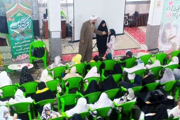 اعتکاف سازمان دانش آموزی دختران کرمان