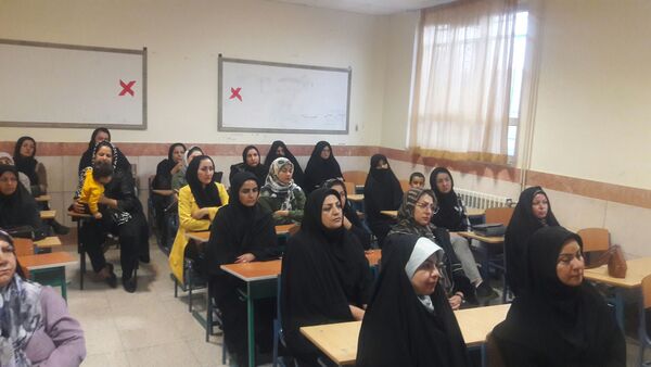 جلسه هدایت تحصیلی دبیرستان دخترانه حضرت زینب(س) کاشمر