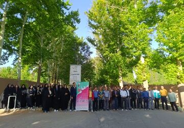 پیاده روی خانوادگی فرهنگیان در راین