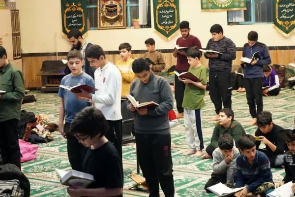 اعتکاف دانش‌آموزی در قائمشهر