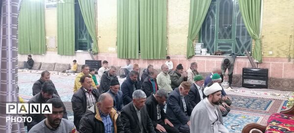 ضیافت افطاری و اقامه نماز جماعت در روز چهارم ماه مبارک رمضان در حسینیه شهر بار نیشابور 