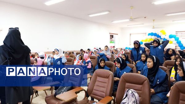 برگزاری کارگاه تخصصی خبرنویسی، عکاسی و طراحی پوستر ویژه دانش‌آموزان دختر در شهرستان جم