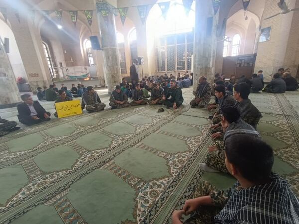 تجلی پیوند مدرسه و مسجد در خاتم