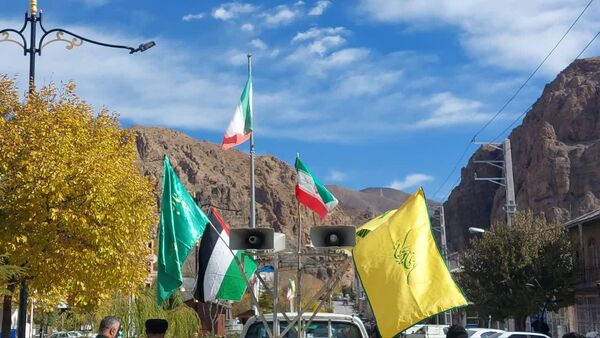 راهپیمایی یوم الله ۱۳ آبان در بلده مازندران