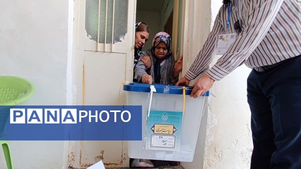 حضور اقشار مختلف مردم لارستان پای صندوق‌های رای