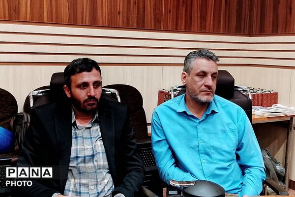 مراسم تجلیل از معاونین پرورشی مقطع متوسطه ناحیه دو شهرری 