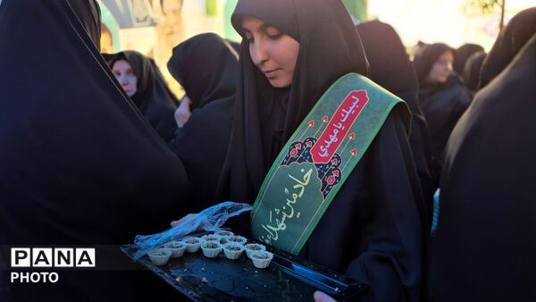 از سطوح عالی حکومتی تا مسئولان شهرستانی؛ همگی در سوگ سردار شهید گرد آمدند