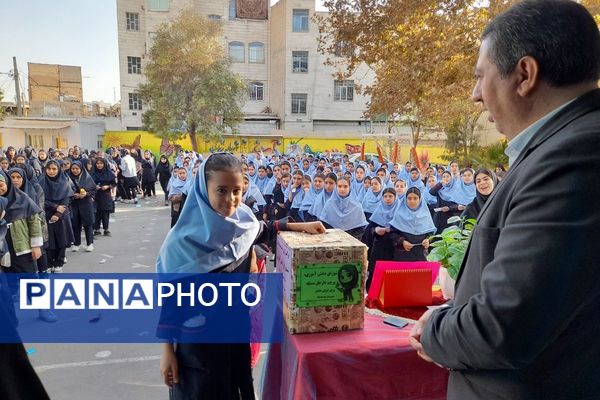 جوانه های دموکراسی در قدس؛شور وهیجان دانش آموزان قدس در انتخابات شورای دانش آموزی