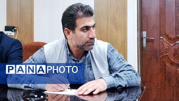نشست خبری رئیس آموزش و پرورش شهرستان مارگون به‌مناسبت هفته معلم