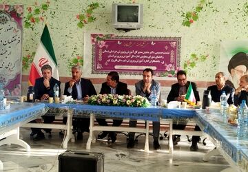 از ۳۹ مدرسه فاروج در قالب ۱۱ گروه بازدید شد