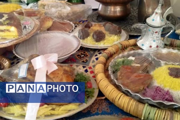 جشنواره غذاهای محلی شاهد 16، عطر سنت در حیاط مدرسه