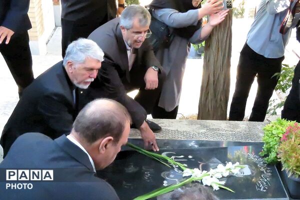 زنگ مهر مدرسه شهید صدوقی 