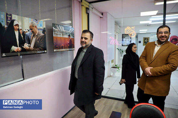 بازدید دبیر کمیسیون توسعه آموزش عمومی قرآن از نمایشگاه نوراوی اعتکاف