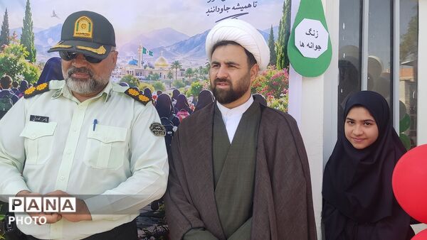 جشن شکوفه‌ها و جوانه‌ها همزمان با آغاز سال تحصیلی برگزار شد