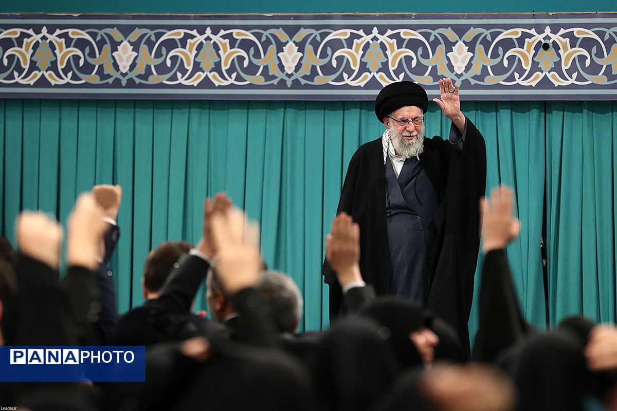 بیانیه دیپلمات‌های ایرانی در حمایت از رهبر انقلاب