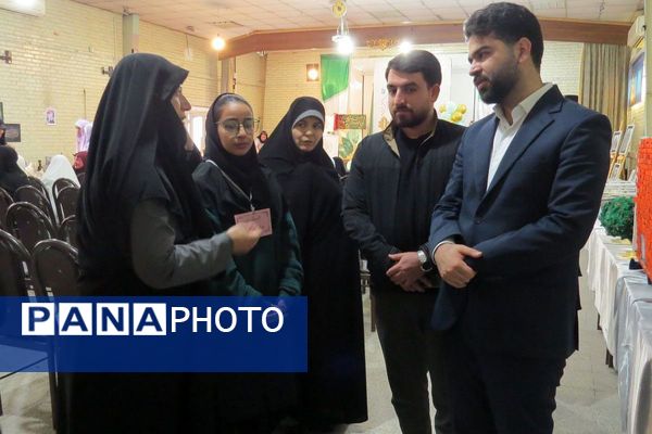 افتتاحیه هفته ماها و جشنواره فرهنگی هنری امید فردا