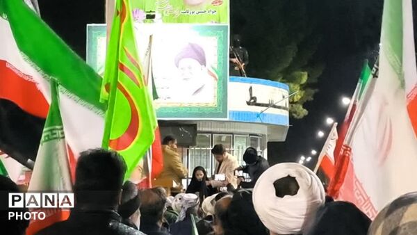 شب سی و دوم خروش، رستاخیزی از ایمان
