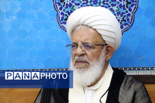 جشن میلاد رسول اکرم(ص) و امام جعفر صادق(ع) در دفتر نماینده ولی فقیه استان یزد 