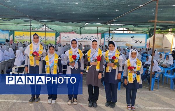 زنگ سپاس معلم در دبستان شکوفه‌های دانش لردگان