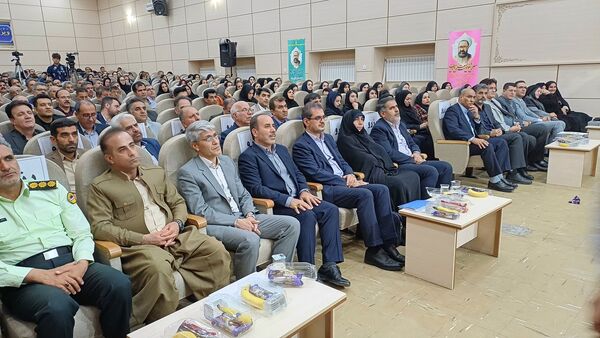  گرامیداشت مقام معلم و تجلیل از معلمان نمونه استان کردستان