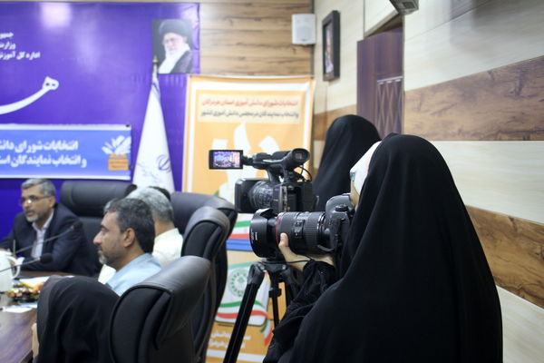 دوازدهمین دوره انتخابات مجلس دانش‌آموزی هرمزگان