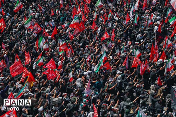 تشییع پیکر رهبر شهید انقلاب در مشهد مقدس-۴
