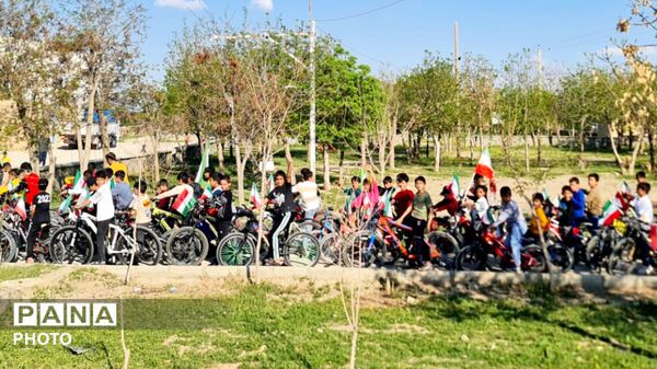 حضور خودجوش دوچرخه‌سواران در فیض آباد؛ اقدامی نمادین برای ترویج همبستگی