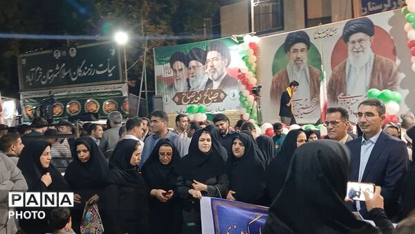 خرم آباد در عید غدیر صحنه‌ای باشکوه از وحدت و ولایتمداری خلق کرد