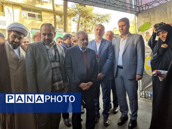 صدای انقلاب طنین انداز شد