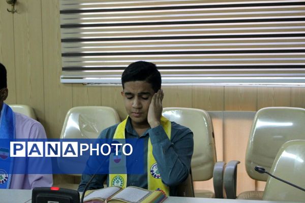 مراسم تجلیل از دانش‌آموز خبرنگاران پانا و اهدای احکام مجلس دانش‌آموزی 