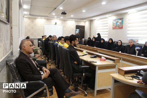 جلسه تشکلات دانش آموزی با نماینده مردم نیشابور در مجلس شورای اسلامی