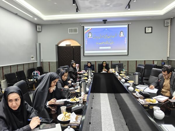 نشست خبری مدیرکل آموزش و پرورش استان کرمانشاه با اصحاب رسانه 
