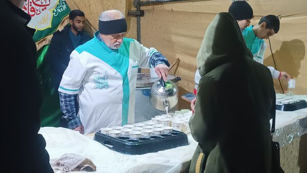 موکب پذیرایی مسجدالرضای نیشابور به‌مناسبت میلاد امام زمان (عج)