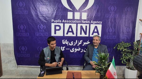  فرماندار کاشمر پای صحبت خبرنگاران پانا نشست