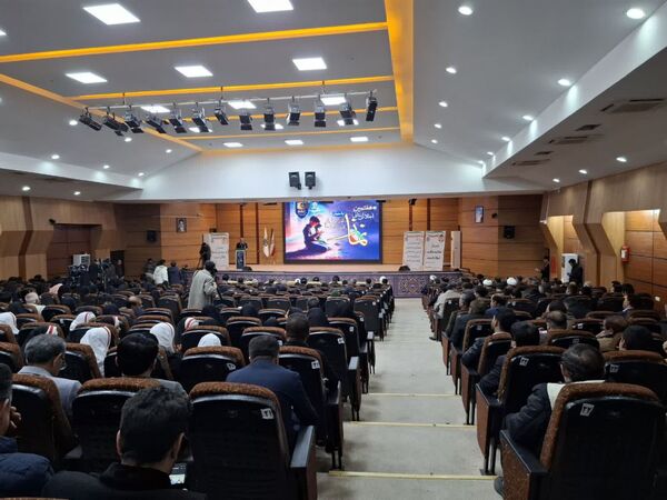 هفتمین اجلاسیه استانی نماز در یاسوج