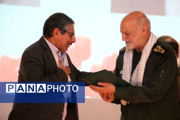 مراسم بزرگداشت شهید چمران و روز ملی بسیج اساتید