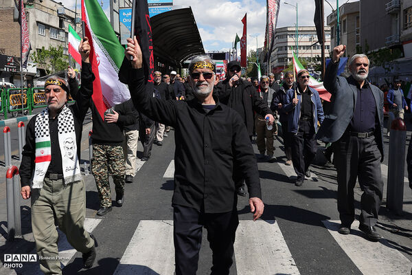 چهلمین روز شهادت رهبر شهید انقلاب اسلامی - تهران