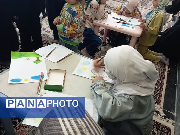 برپایی غرفه کودک در نماز جمعه 