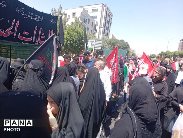 راهپیمایی جاماندگان اربعین در سمنان