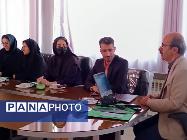 برگزاری دوره آموزشی محیط زیست ویژه مدیران و مراقبان سلامت فارسان