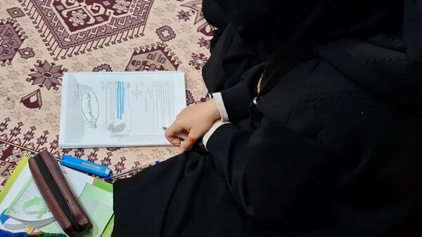 اعتکاف دختران دانش‌آموز قم در مسجد امام حسین(ع)