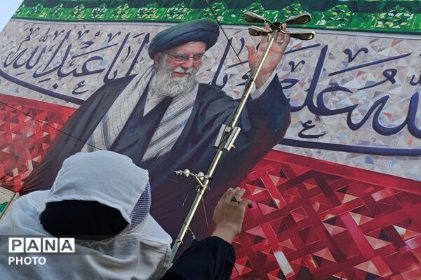 وداع آحاد مردم ایران با رهبر شهید در مصلی تهران
