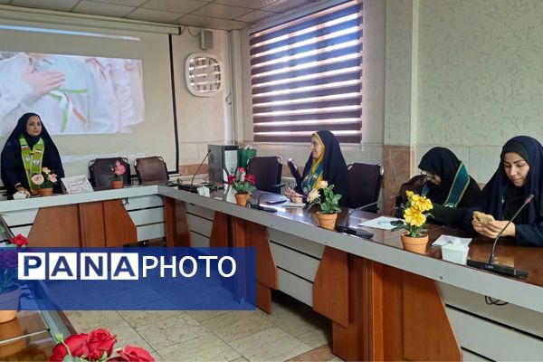 کارگاه آموزشی پیشتازان ویژه معاونین و مربیان پرورشی منطقه قرچک