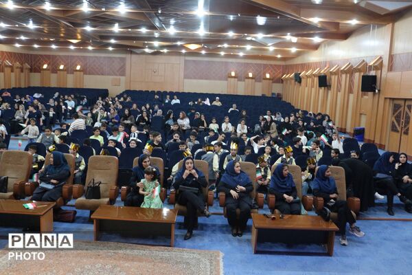 جشن شکوفه‌ها در مدارس سما؛ آغاز سال تحصیلی با یاد شهدای دانش‌آموز
