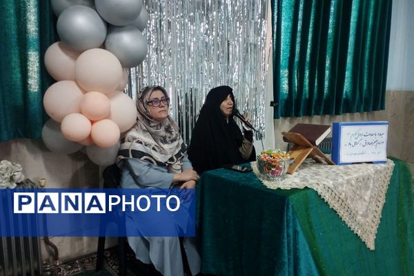 برگزاری جشن بزرگداشت میلاد باسعادت پیامبر اکرم(ص) و امام صادق(ع) در دبستان شهیدرجایی شهرستان قدس